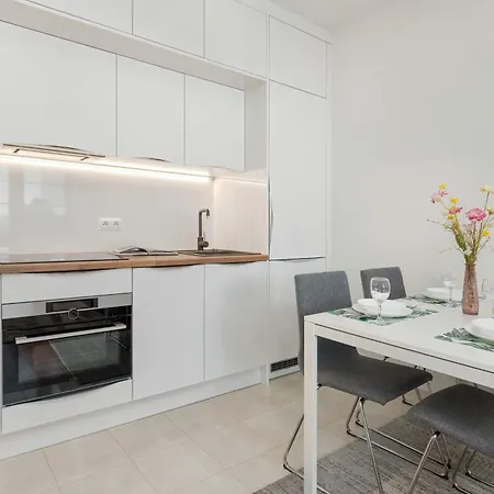 Nowoczesne W Gdyni Z Pieknym Widokiem I Parkingiem By Renters Appartement Gdynia