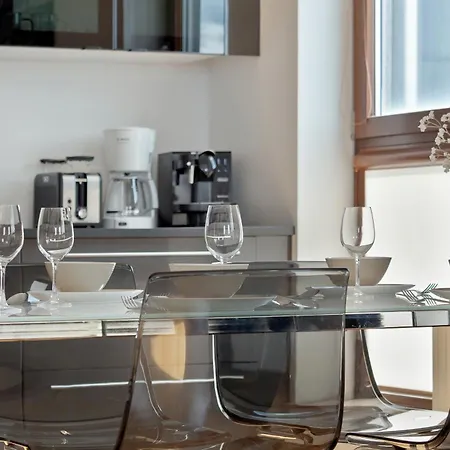 Nowoczesne W Gdyni Z Pieknym Widokiem I Parkingiem By Renters גדינייה