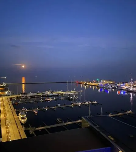 Apartamento Sea Towers Nowoczesne W Gdyni Z Pieknym Widokiem I Parkingiem By Renters