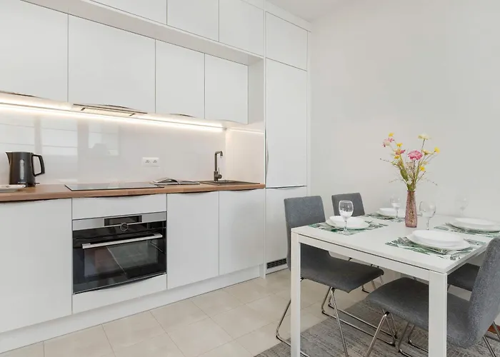 Sea Towers Nowoczesne W Gdyni Z Pieknym Widokiem I Parkingiem By Renters Apartamento Gdynia